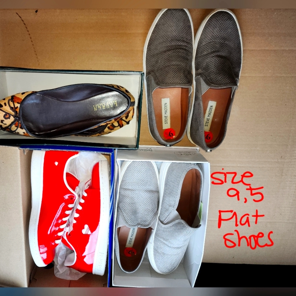 Four pairs of flat shoes
